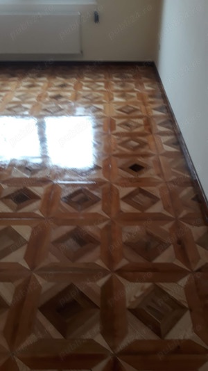 Parchetar cu vastă experiență 