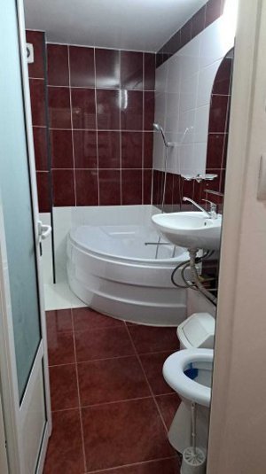 Apartament 3 camere, zona Brancoveanu - imagine 5