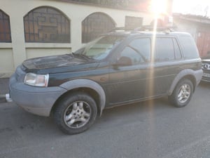 land Rover Frelander 1 - 2002, benzina V6 2500 cm - imagine 4 land Rover Frelander 1 - 2002, benzina V6 2500 cm - imagine 4