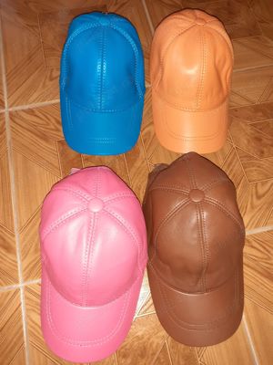 Șapca din piele cu cozoroc diverse culori - imagine 6