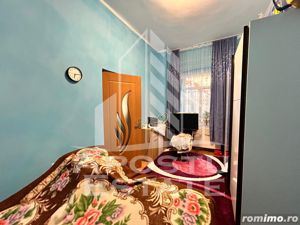 Apartament 2 camere, la curte comuna, pod mansardabil in zona Centrala - imagine 5