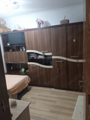 Vind apartament in Costești Argeș lîngă terenul de fotbal 