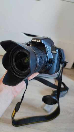 aparat foto nikon d5300 dslr ideal youtube podcast filmare hd af-p nikkor