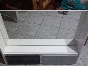 Oglindă baie, chiuvetă baterie, cabină duș 