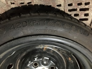 Vand roata rezerva Toyota Yaris (model 2000-2005) si capace originale, roti R14. - imagine 5