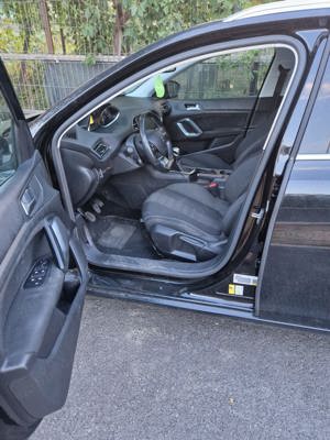 Peugeout 308 - imagine 2