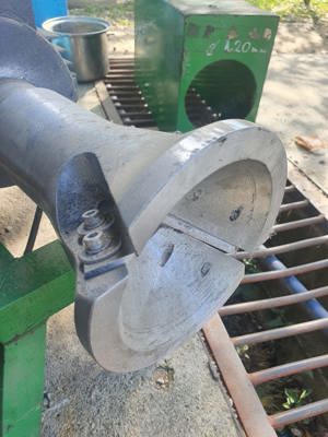 abric ascutit pari lemn - imagine 3