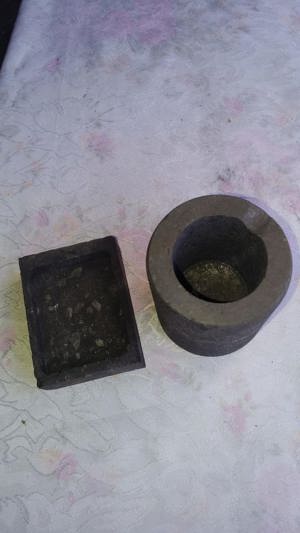 Creuzet din grafit - imagine 2