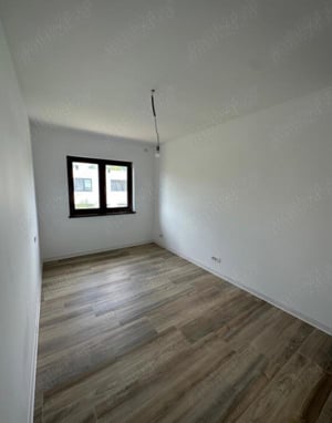 Duplex de vânzare modern în zona Plopi  - imagine 8