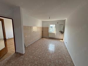 Apartament 3 camere Nord str. Dr. Hacman - imagine 2