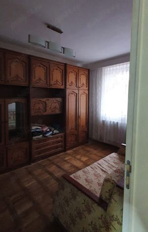 Apartament cu trei camere în bloc tip vila  - imagine 12