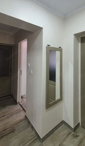 Apartament cu trei camere în bloc tip vila  - imagine 13