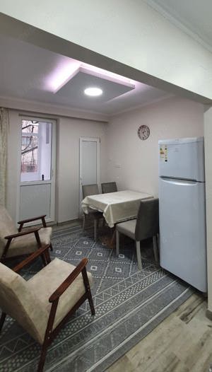 Apartament cu trei camere în bloc tip vila  - imagine 8