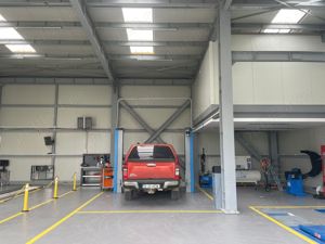 Mecanic auto studii medii Baleni-Romani DB - imagine 2