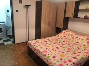 Închiriez apartament cu 2 camere - imagine 5