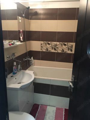 Închiriez apartament cu 2 camere - imagine 3