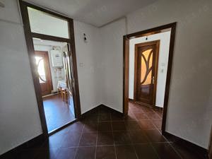 Apartament 2 camere peste strada de Mall - imagine 4