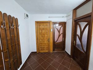 Apartament 2 camere peste strada de Mall - imagine 7