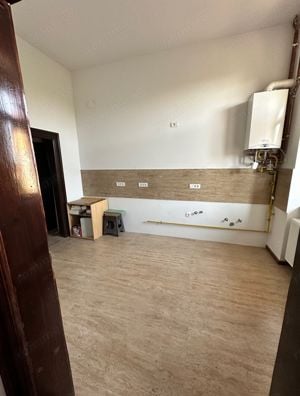 Iosefin - T. Vladimirescu- 3 camere- Complet renovat- 91 mp - imagine 2