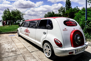 Inchiriez Limuzina pentru evenimente private - imagine 4