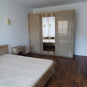 Vând apartament cu 3 camere - imagine 5