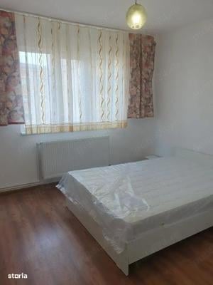 Vând apartament 3 camere în Micro 21 - imagine 2