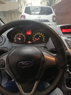 Vând Ford fiesta 2009 - imagine 6