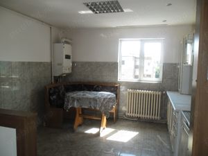 De vanzare !!! Apartament 2 cam Cetate - imagine 3