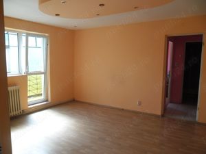 De vanzare !!! Apartament 2 cam Cetate - imagine 6