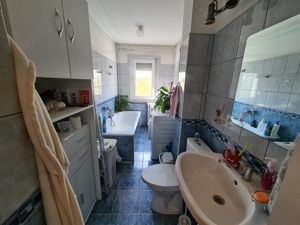 Vand apartament 2 camere zona Intim - ID : RH-40932-property - imagine 9