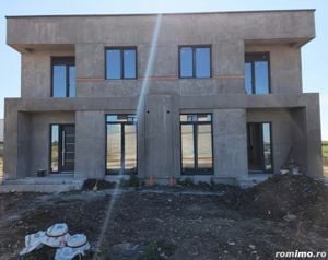 Duplex 5 camere la doar 7 minute de Timisoara Comision 0