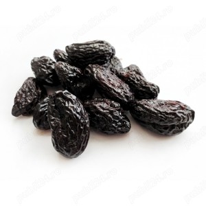 Vindem prune uscate Stanley.