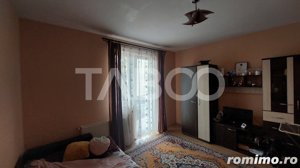 Garsoniera de vanzare 27 mp loc parcare balcon etaj 1 Turnisor Sibiu - imagine 2