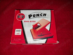 Perforator cu  corp metalic pentru maxim 30 coli,  model BAU   8250