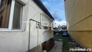 Casa de vanzare cu teren 763 mp si 5 camere 178 mpu zona Lupeni Sibiu - imagine 12