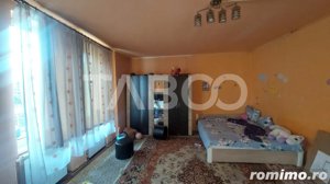 Casa de vanzare cu teren 763 mp si 5 camere 178 mpu zona Lupeni Sibiu - imagine 4