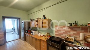 Casa de vanzare cu teren 763 mp si 5 camere 178 mpu zona Lupeni Sibiu - imagine 7