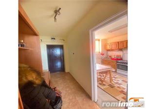 Apartament 3 camere Complex Studentesc - imagine 9