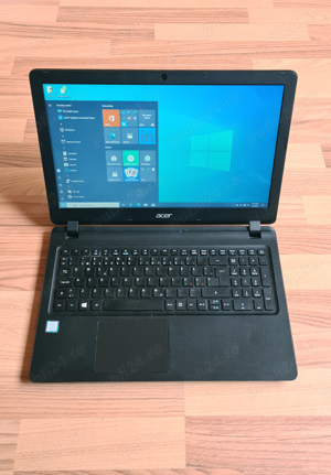 Latptop slim Acer 15", i5-7200u, 8 GB Ram, SSD 256 GB, baterie buna