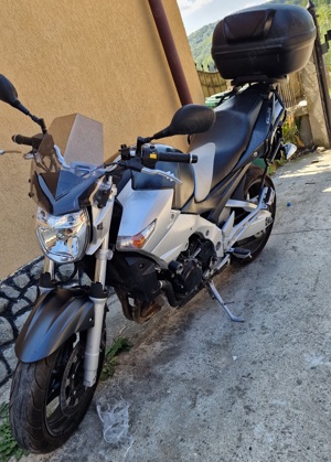 Suzuki GSR600 