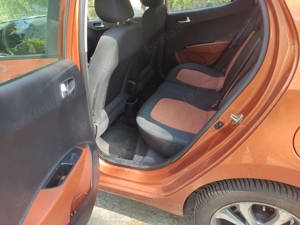 Vand  Hyundai  i10 1.2 benzina 4 cilindri aspirat  87 CP  an 2013   - imagine 6