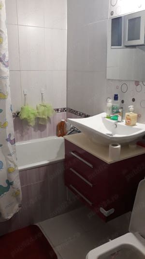 Proprietar - inchiriez apartament cu 3 camere in cartierul crangasi - imagine 4