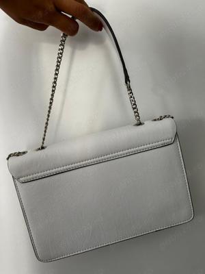 Geantă Guess crossbody albă - imagine 4