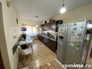 Apartament cu doua camere, bucatarie spatioasa si baie - imagine 11