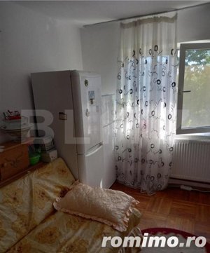 Apartament 3 camere, 44 mp, Vest - imagine 2