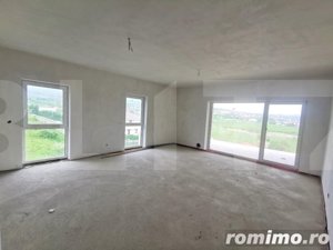 Apartament 2 camere, 57mp, terasa 14mp, etaj retras, zona linistita - imagine 2