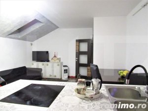 Apartament 3 camere, 70mp + 40mp pod! Zona strazii Eroilor! - imagine 2