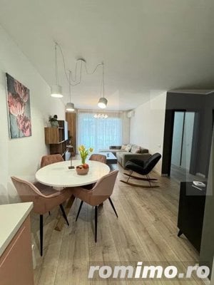 Apartament LUX de 2 camere, etaj intermediar, S-E, zona Piata Mihai Viteazul