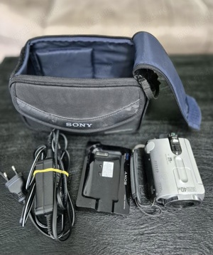 Camera video cu Hard Disk Sony DCR-SR-32 - imagine 4