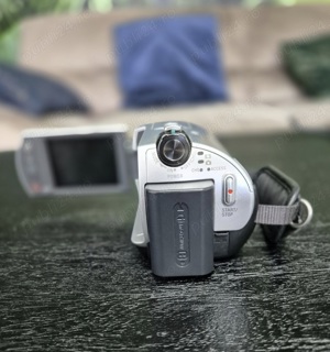 Camera video cu Hard Disk Sony DCR-SR-32 - imagine 3